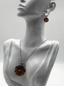Pendant and Earrings Set Silver Tone Metal Genuine Baltic Amber Roses 9.17g - Picture 1 of 12