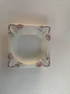 Vintage Westmoreland Milchglas Aschenbecher bemalt Blumen erhobene Trauben 5 Zoll Quadrat - Bild 1 von 6