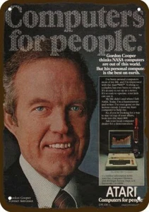 1981 Astronaut Gordon Cooper & Atari 800 Computer DEKORATIVE REPLICA METALLSCHILD - Bild 1 von 1