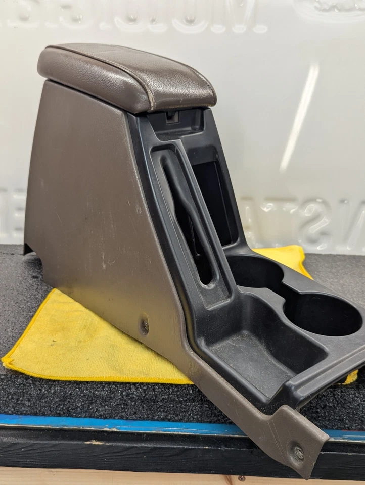 Toyota 4Runner 1999-2002 consola central reposabrazos portavasos OEM roble marrón Foto 1 de 4