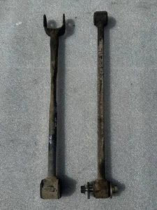 1987 TOYOTA CELICA RIGHT PASSENGER SIDE REAR LOWER CONTROL ARMS PAIR - Picture 1 of 7