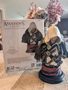 Assassins Creed Legacy Collection Edward Kenway Limited Edition (NO CERTIFICATE) - Picture 1 of 3