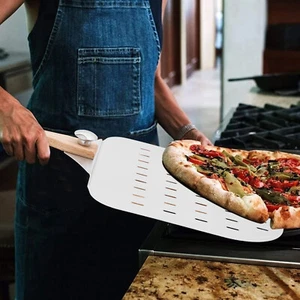 Espátula de pizza plateada estable y duradera de madera y tecnología de aluminio - Imagen 1 de 10