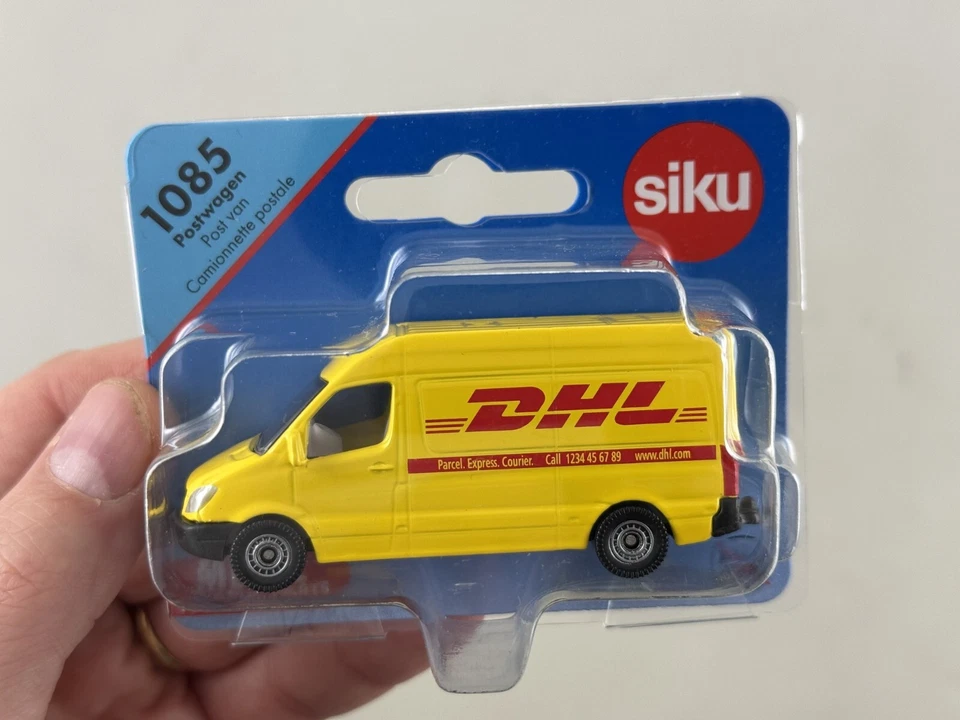 SIKU Post Van 1085 Modelling - Image 1 of 1