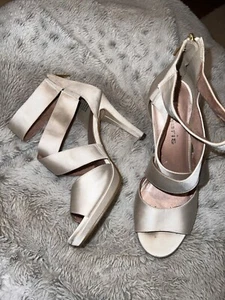 Tamaris Schuhe Pumps Damen Gr. 38 High Heels Sandalen Satin Creme - Bild 1 von 7