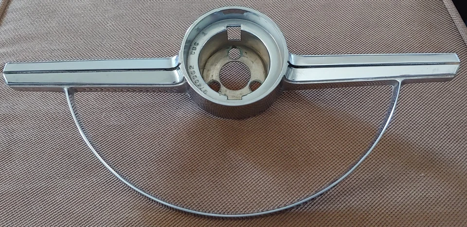 Anillo volante original Chevrolet Chevelle El Camino 1964-65 # 9740962 Foto 1 de 4