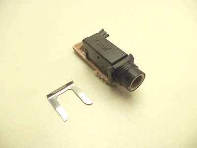 ДЕТАЛИ РЕСИВЕРА ONKYO TX-905 — разъем — наушники - Изображение 1 из 2