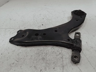 Toyota Camry 2018-2022 brazo de control inferior del lado del pasajero delantero derecho OEM Foto 1 de 4