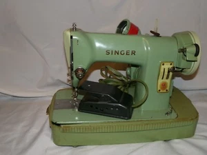 Máquina Sewinf The Singer Manufacturing Co. Hecha en Canadá 185J - Imagen 1 de 6