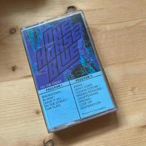 One Horse Blue - On the Street Cassette Tape VG+ C10 - Foto 1 di 2