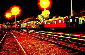 ORIGINAL KODACHROME SLIDE NYC SUBWAY R-33 9288, 8838 CONCOURSE YARD MAY 11, 2002 - Picture 1 of 1
