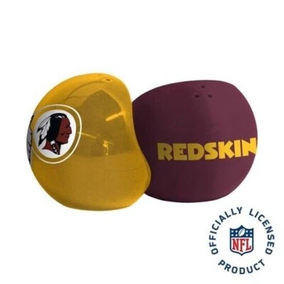 NFL Washington REDSKINS NO COMMANDERS Sal y Pimienta Coctelera Pelota Puerta Trasera Fiesta Foto 1 de 4