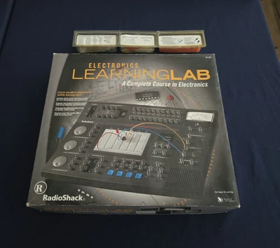 Curso de laboratorio de aprendizaje de electrónica RadioShack con libros y componentes - probado, funciona Foto 1 de 4