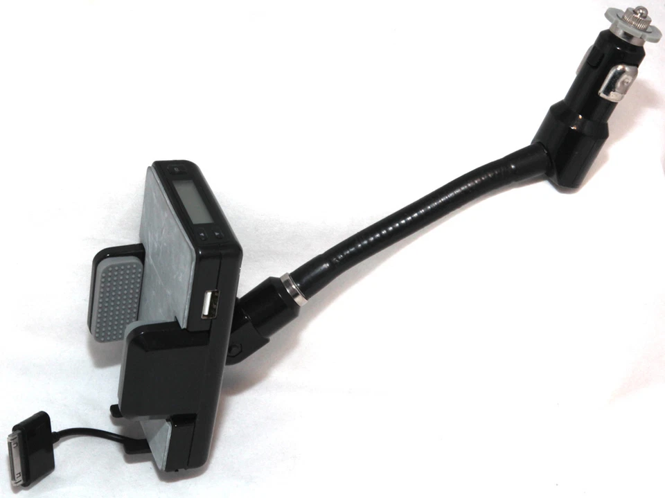 Digital FM Transmitter, Holder, Charger For iPods iPhonis 1st Gen 2G 3G 3GS 4 4S - Image 1 of 4