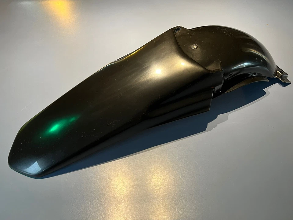 Para-lama traseiro preto motocross Yamaha YZ125 & YZ250 2002-2010 por UFO 12-194-33 - Imagem 1 de 4