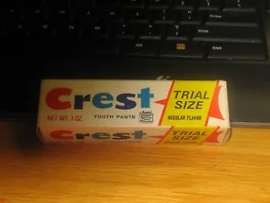 DENTIFRICIO VINTAGE CREST TRIAL SIZE 1 ONCIA. SAPORE REGOLARE - Foto 1 di 8