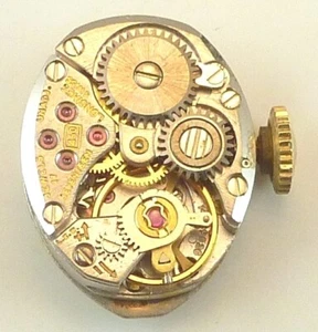 Vintage Longines 450 Mechanical Wristwatch Movement - Parts / Repair - Picture 1 of 4