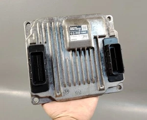 HINO Diesel Engine Control Unit Module ECU ECM 89661E0062 1125001012 - Picture 1 of 10