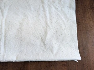 1Yd+26"/45" 100%cotton WHITE allover Machine Embroidered EYELET w/Parsleys, NEW - Picture 1 of 9