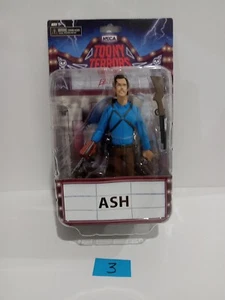 NECA Toony Terrors - Evil Dead 2 - Ash - 6" Action Figure - NEW - Picture 1 of 3