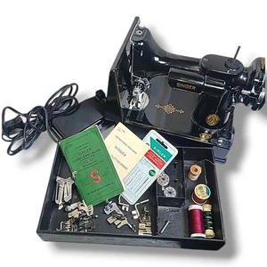 Máquina de coser Singer Featherweight 221 1947 FUNCIONANDO + Estuche, accesorios y extras - Imagen 1 de 20