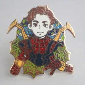 Spilla Spiderman / Peter Parker Anime Cloisonne da collezione - Foto 1 di 3