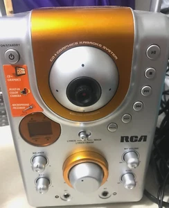 Vintage RCA RK-1255 Portable Karaoke Stereo With Camera & 3 Microphones 21 CDs - Picture 1 of 16