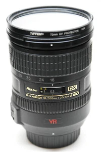 Nikon AF-S DX Nikkor 18-200mm f/3.5-5.6 G ED IF VR Autofocus + 72MM UV Filter - Picture 1 of 3