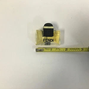 Fendi Classic 5ml  Eau De Parfum ( Original Formula ) / - Picture 1 of 2