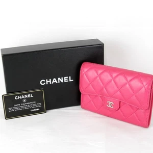 Excellent condition "USED" CHANEL Timeless Classic Bifold Wallet in Pink Lea... - Picture 1 of 16