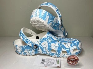 Crocs - Size 10 - 26.5cm - Women's Clogs Classic Duke Print Clog - New - Picture 1 of 7