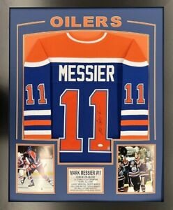 Mark Messier Signed & Framed Oilers Jersey JSA COA NHL Legend Autograph! 34"x43"