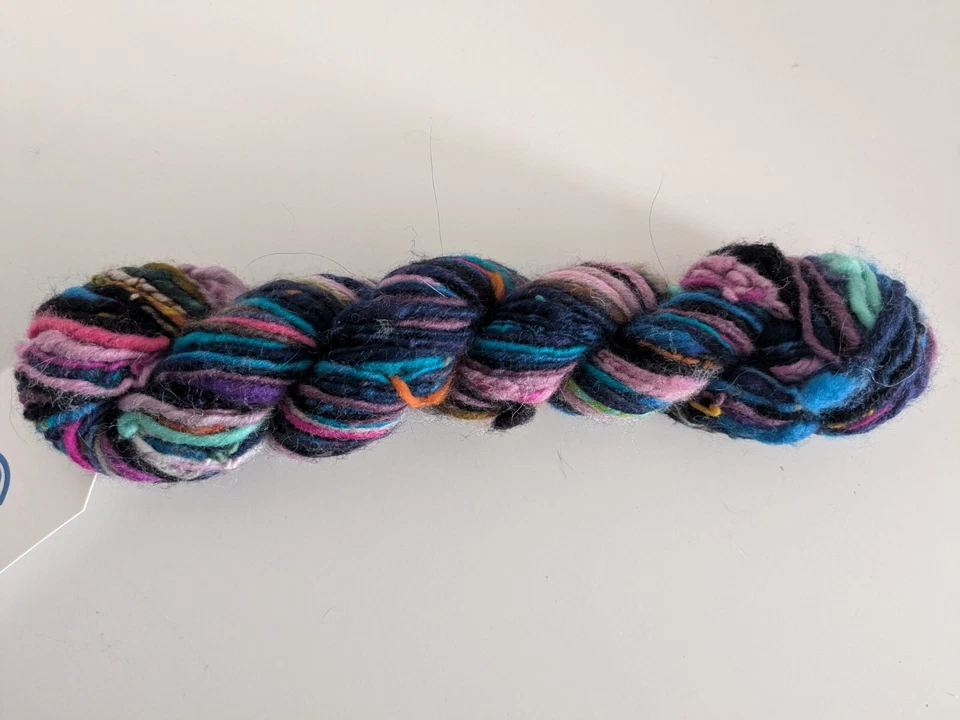 Fio fiado à mão 45g - Imagem 1 de 1