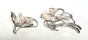 TWO DIFFERENT  925 STERLING SILVER AND PEARLS  BROOCHES - Picture 1 of 19