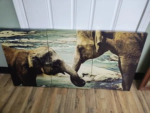 Sri Lanka Landscaping Of Two Elephants Holding Trunks - Picture 1 of 16