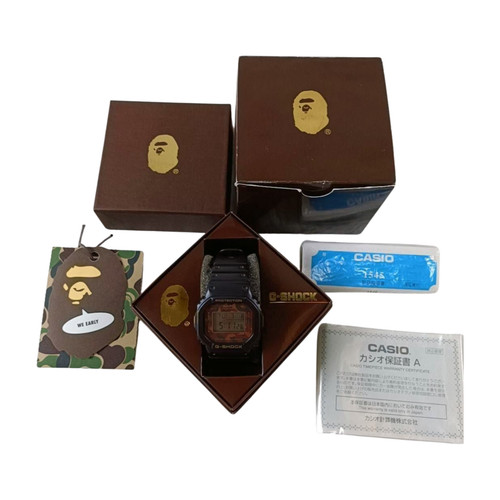 A BATHING APE (BAPE) Orologio G Shock x BAPE DW 5600VT A Bathing Ape Red Camo 2007 Limited 2000