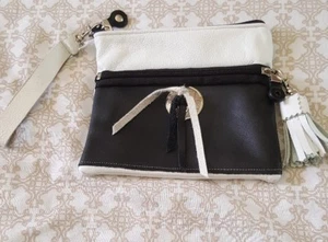 HECHO A MANO Bolso sin asas Cartera Bolso de maquillaje Cuero Tribal Boho Negro Borla A1 - Imagen 1 de 3