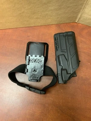 Safariland 7378-2192-411 7TS Concealment Holster Fits S&W M&P w/ light RH - Image 1 of 4