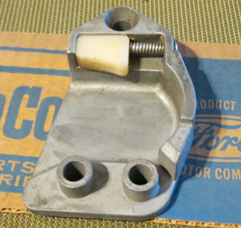 NOS 1958 - 1959 福特 Thunderbird 右乘客门 Striker — 第 1/1 张图片