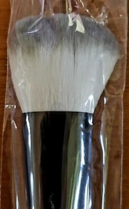 10 Crown Brush Blush Highlighter Brushes CB106 - NIP - Picture 1 of 4