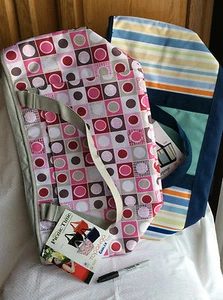Choose One~New-LARGE Picnic Time Heavy Duty Insulated Cooler Tote-ship free - Picture 1 of 3