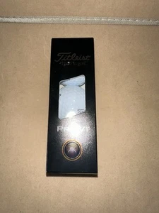 Titleist 2025 Pro V1 - 3 Golf Balls = 1 Sleeve FlexAir Logo New In Box - Picture 1 of 6