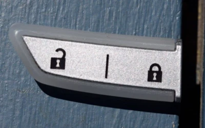 OEM 2010 2011 2012 2013 2014 2015 CHEVROLET EQUINOX RADIO PANEL DOOR LOCK BUTTON - Image 1 of 2