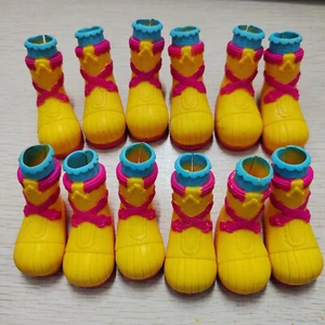 6 paia di stivali gialli bambola Lalaloopsy adatti per bambole taglia intera 12 pollici - Foto 1 di 4