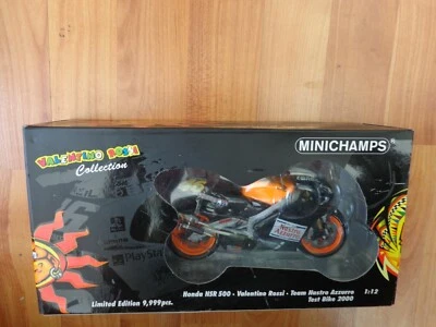 MINICHAMPS 1/12 VALENTINO ROSSI HONDA NSR500 NASTRO AZZURRO TEST BIKE 2000 - Image 1 of 3