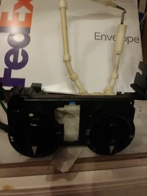 Mercedes Benz 1983 climatizador de aire acondicionado 81-85 Foto 1 de 3