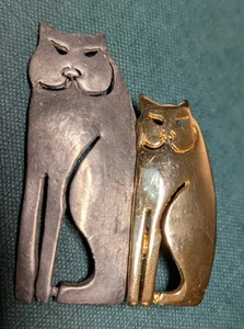 Vintage signierte zweifarbige Kätzchen Katzen Brosche - Bild 1 von 8