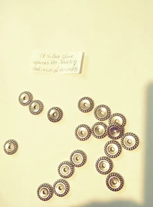 18 Stück silberfarben gestaltete Kunststoff Abstandshalter für Schmuck/Kunst/Basteln - Bild 1 von 6