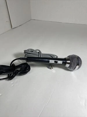 Realistic Dynamic Microphone 33-2001 500 Ohm Impedance  - Image 1 of 4
