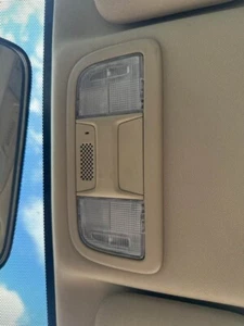 2007-2011 Honda CR-V Interior Light Assembly LX EX EX-L - 07 08 09 10 #B198 - Picture 1 of 12